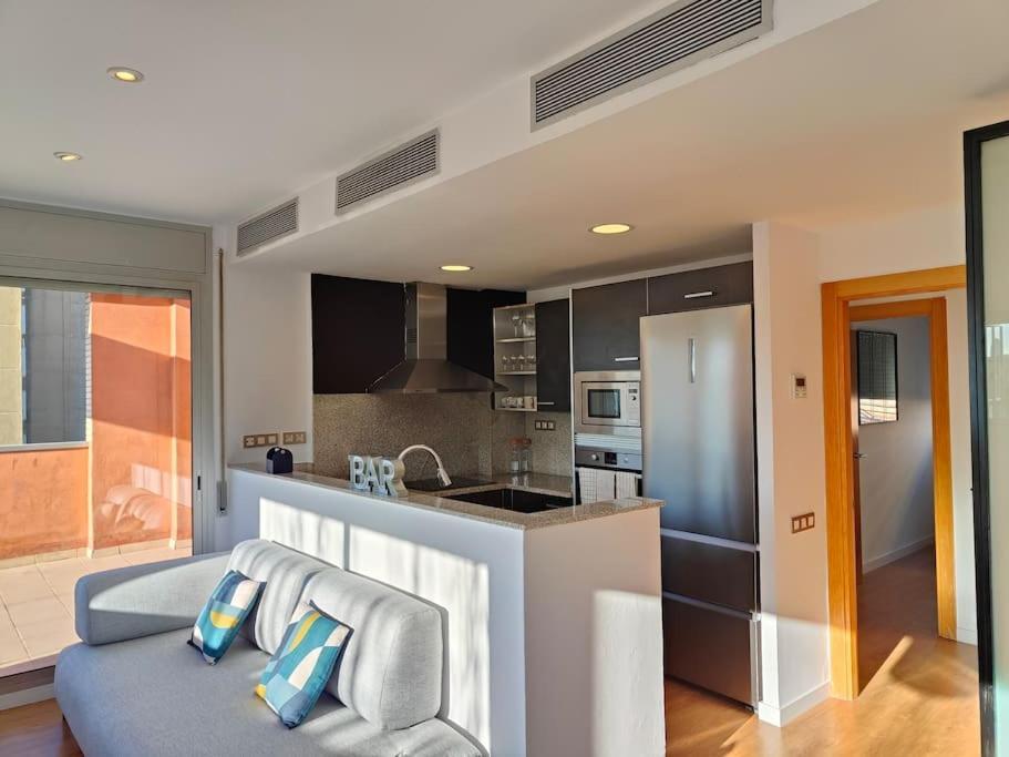 Large Terrace Luxury Apartment 산트 아드리아 데 베소스 외부 사진