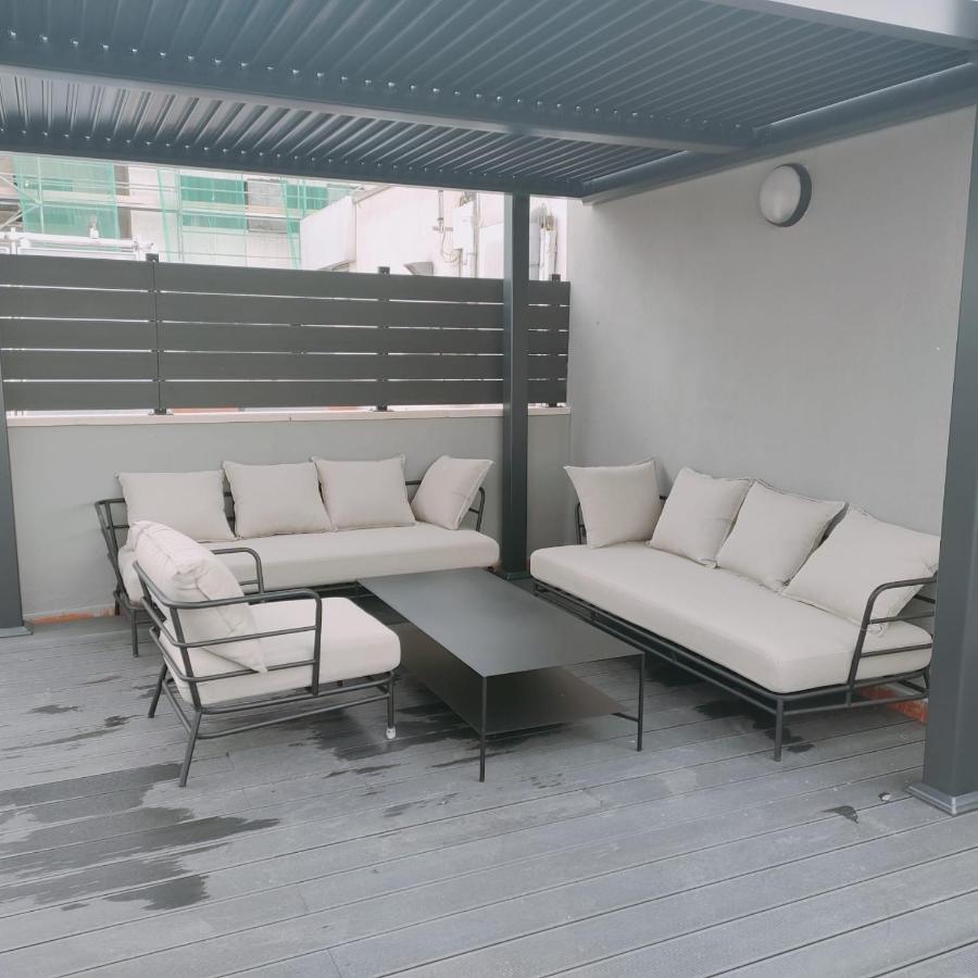 Large Terrace Luxury Apartment 산트 아드리아 데 베소스 외부 사진